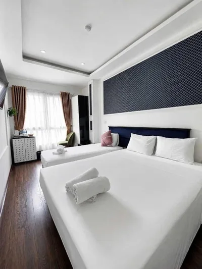 Deluxe Family Room — Golden Sun Hotel